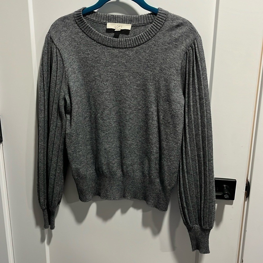 Ann Taylor LOFT Pleated Balloon Sleeve Soft Wool Blend Sweater